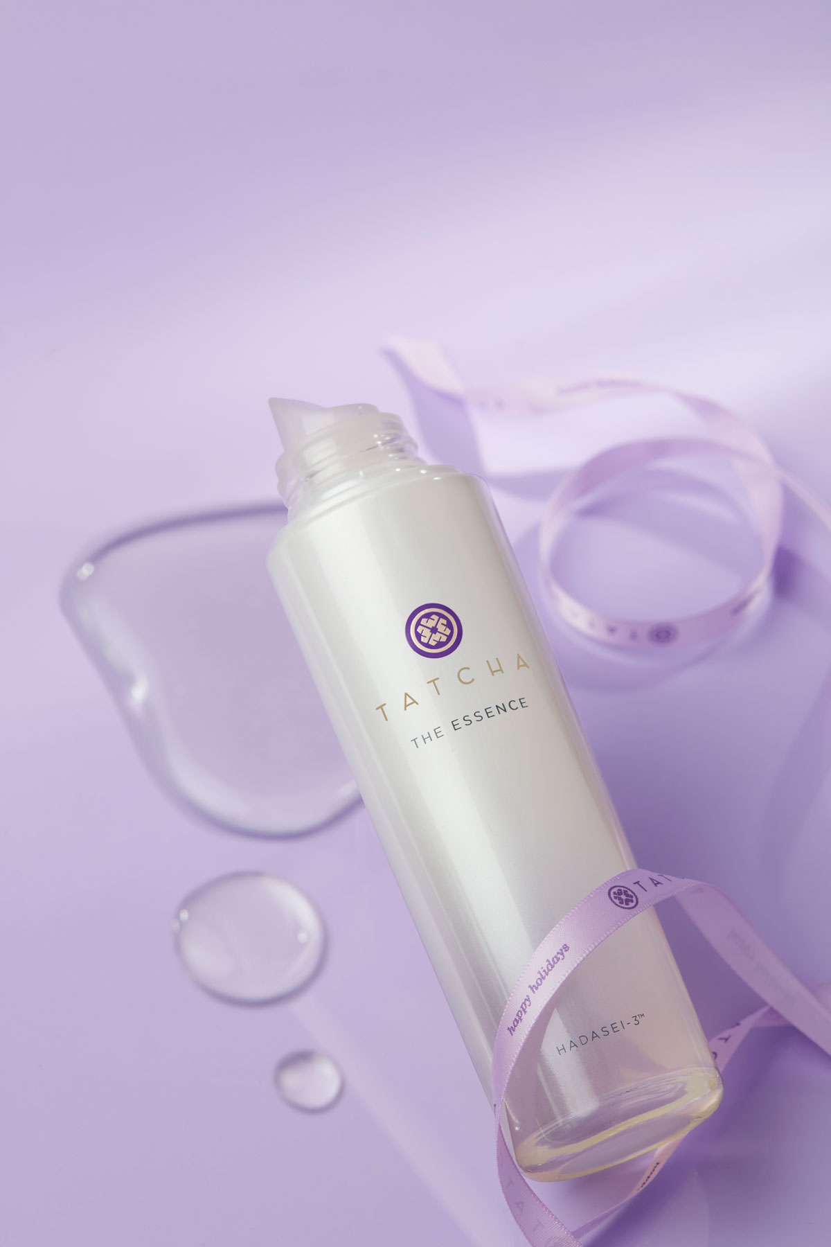 TAT24_BFCM_P07_ESSENCE_0824_TXT_DM_MAIN_MD_EL_3425_FINAL_RGB