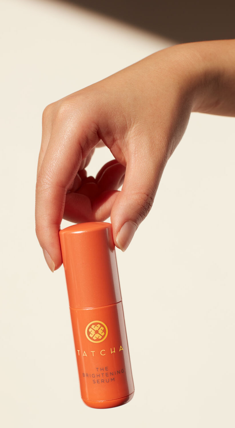 TAT25_Hands_430_TS_BrighteningSerum_0125_MD_EL_5392_FINAL_RGB