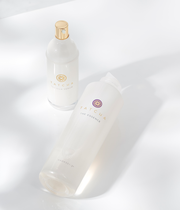 TAT23_MAR_SilkSerum_010_Essence_EG_0922_ALL_MAIN_MD_FINAL_LR_RGB