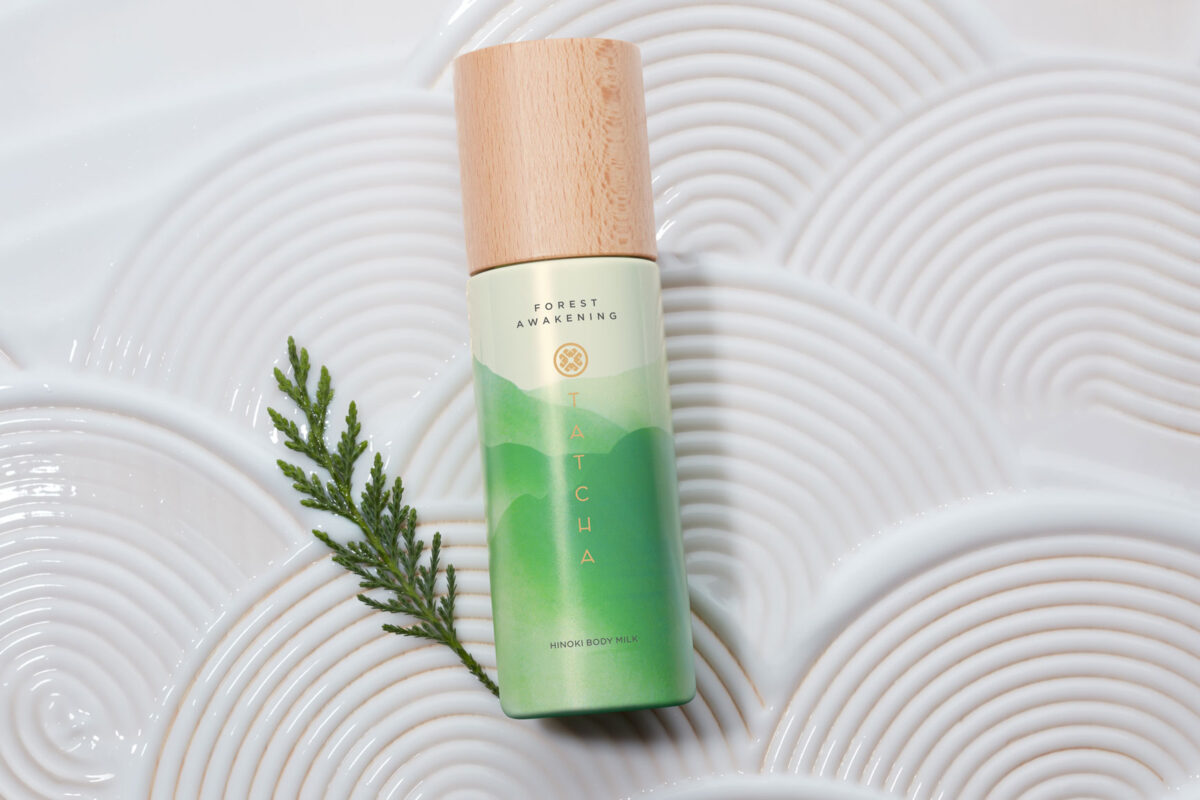 TAT22_AUG_Body_73_Milk_TXT_SWCH_ALL_0522_MD_7700_FINAL_sRGB